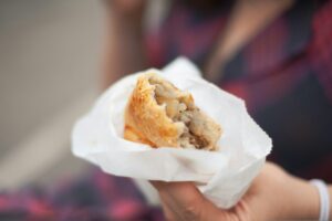 Pastel de Forno de Carne: Massa Macia e Recheio Suculento